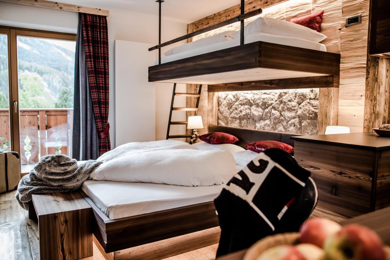 Garni Residence Soraiser Selva di Val Gardena Bagian luar foto