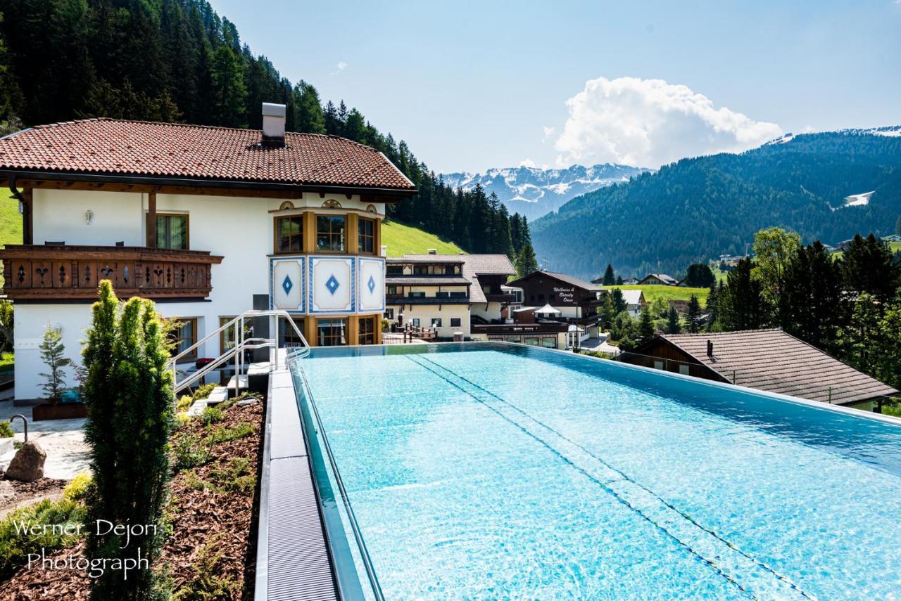 Garni Residence Soraiser Selva di Val Gardena Bagian luar foto