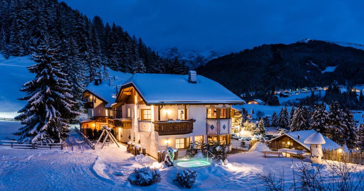 Garni Residence Soraiser Selva di Val Gardena Bagian luar foto